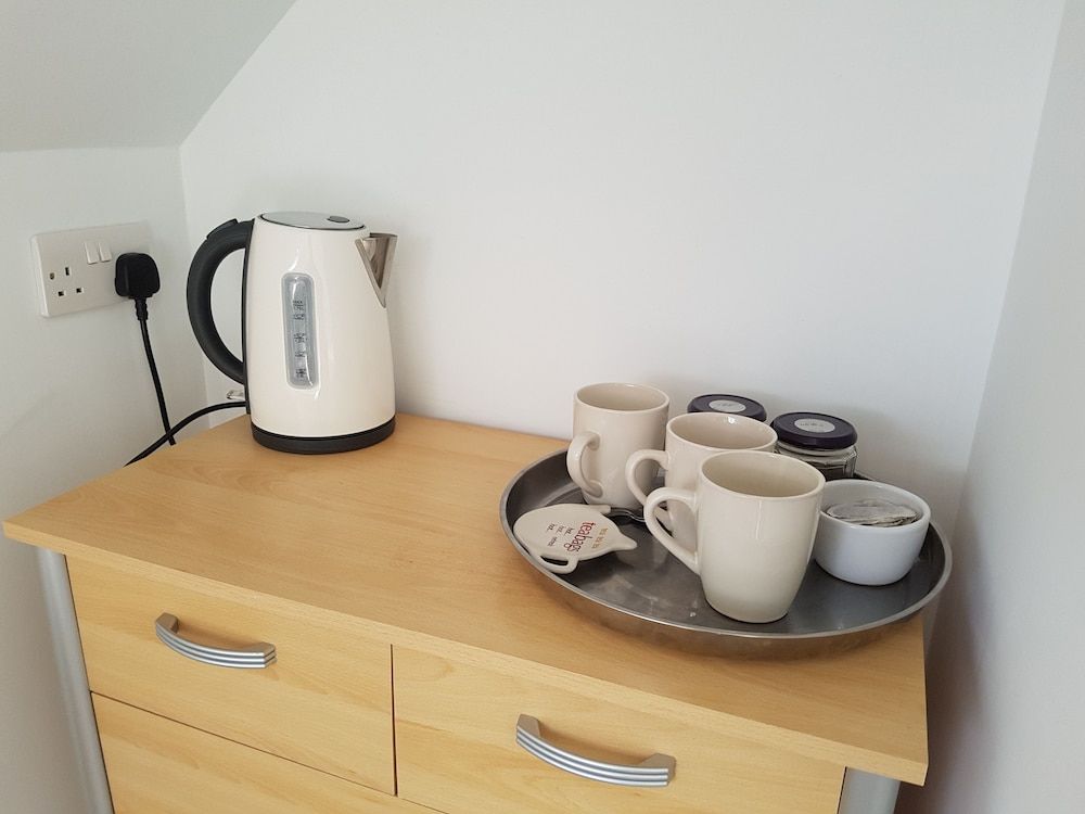 Meadow Oak Landhydrock Room 6