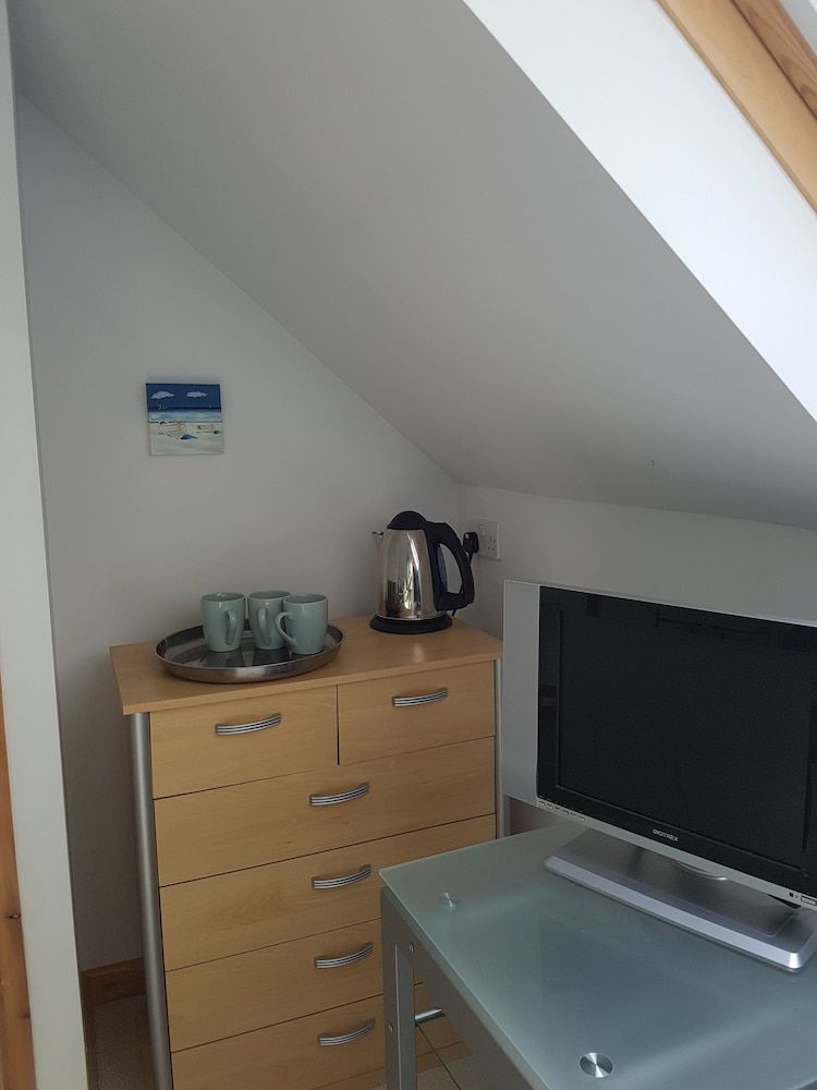 Meadow Oak Eden Room 8