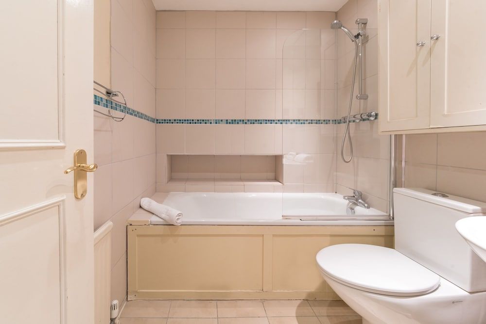 A Place Like Home - 2 Bedroom Apartment in Chelsea Apartment, 2 Bedrooms 12