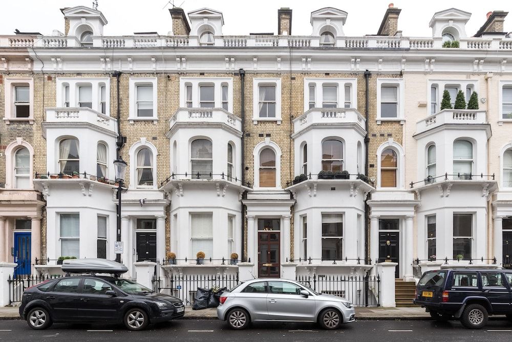 undefined A Place Like Home - 2 Bedroom Apartment in Chelsea 2