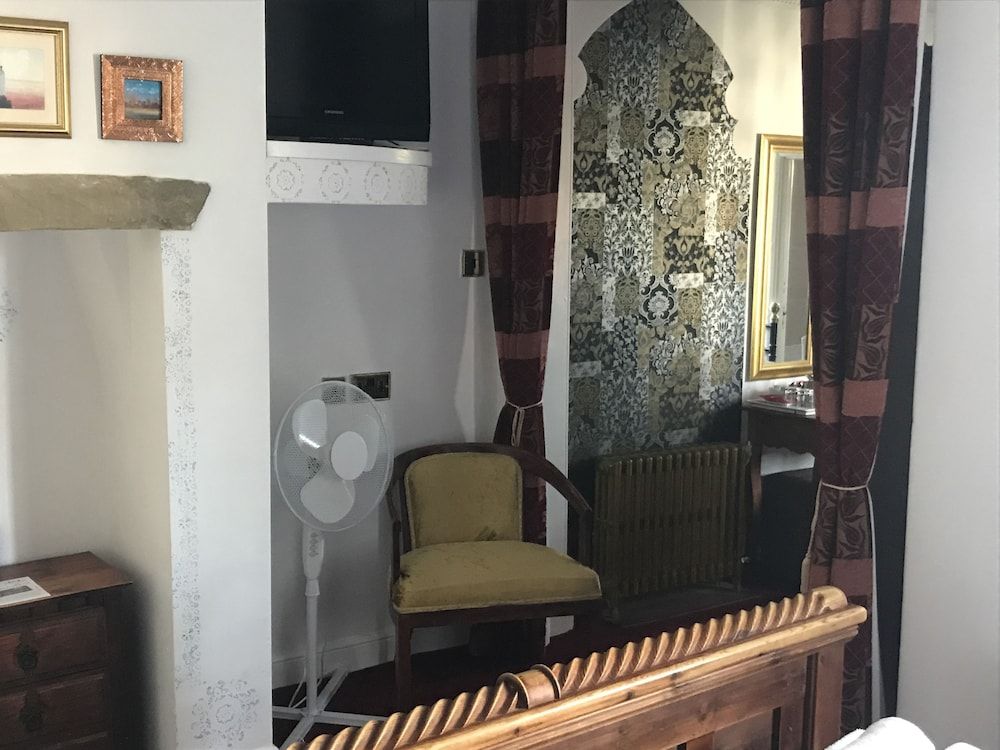 Family Room (Serendipity)