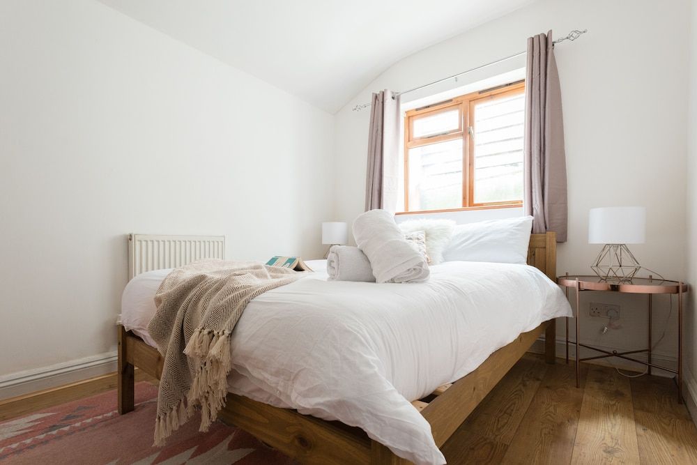 undefined The Hive House - Large Light-Flooded 6BDR Townhouse 9