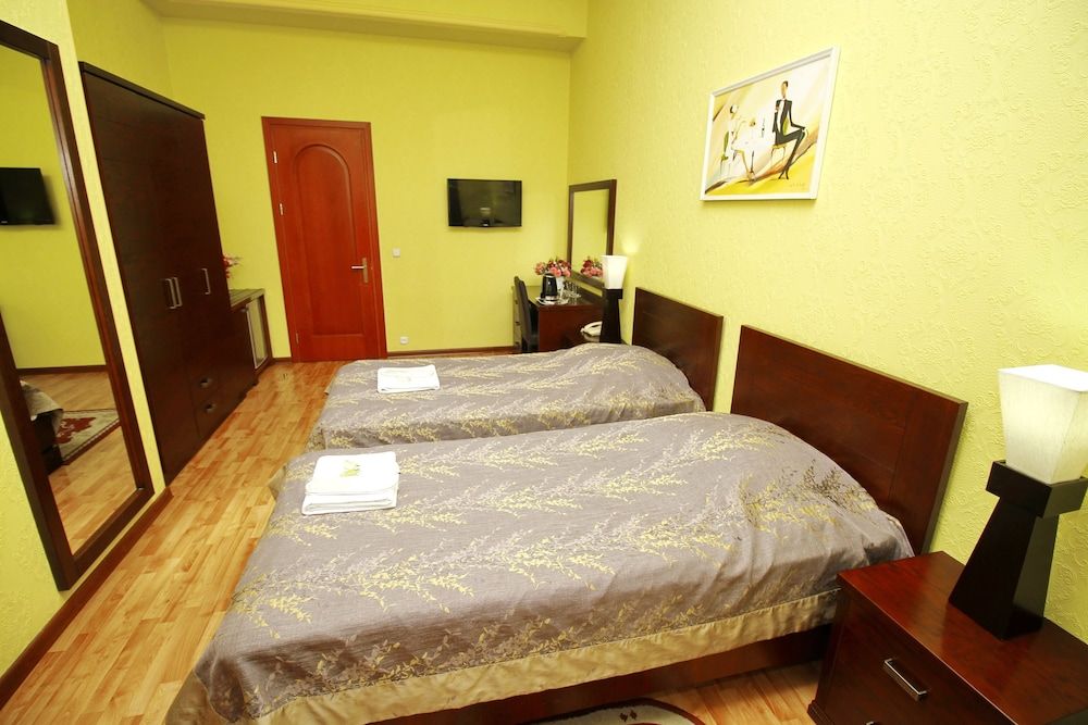 Hotel Irmeni Standard Double or Twin Room 4