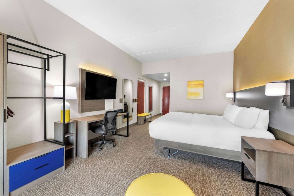 Room, 1 King Bed, Accessible, Non Smoking