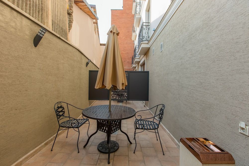 KMM Hotel Budget Double Room 3