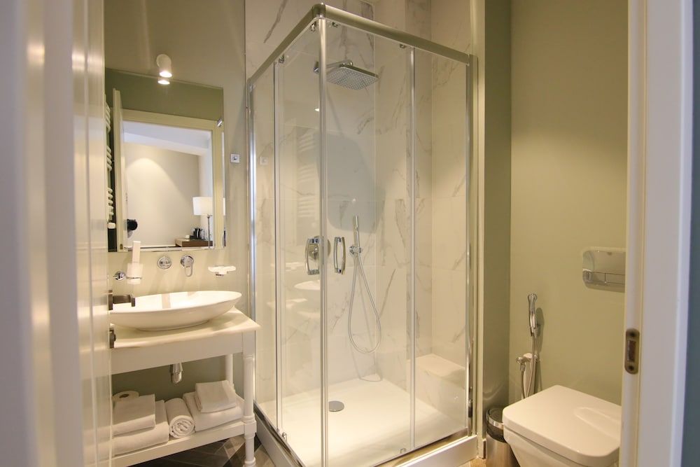 Hotel Europe Standard Double Room 3