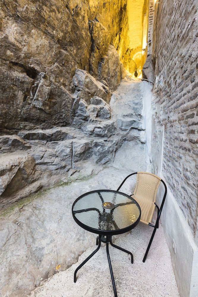 Castle in Old Town Design Double Room, 1 Double Bed, Terrace, Courtyard View 5