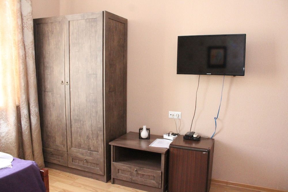 Vita Plaza Double Room, 1 Double Bed, City View 2