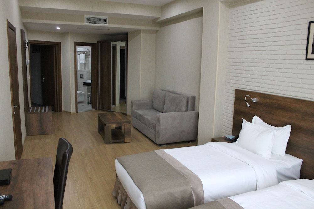 undefined Metekhi Line 2