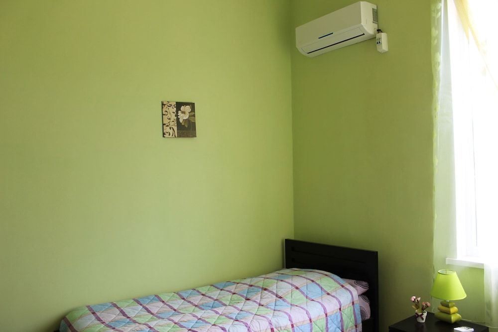 La Deka Guesthouse Twin Room 2