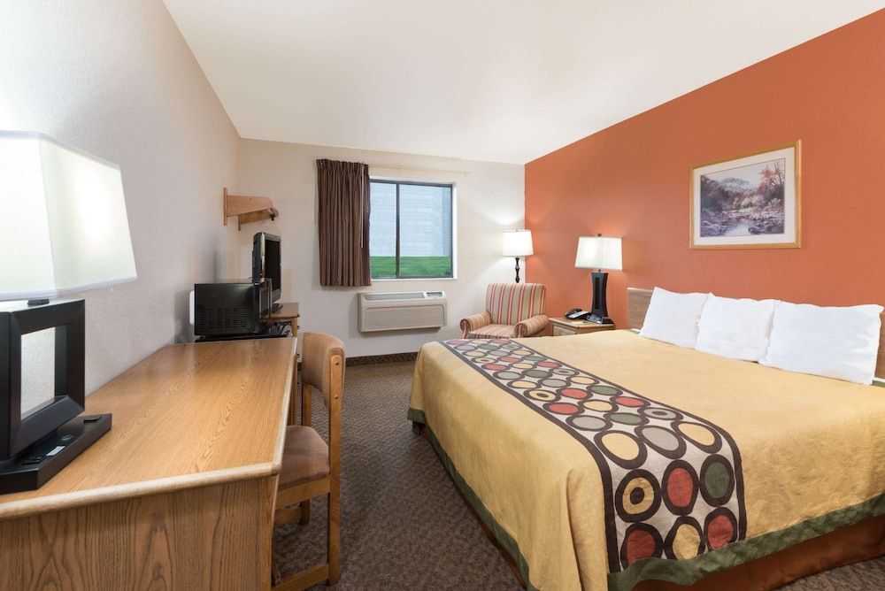 Business Room, 1 King Bed, Non Smoking