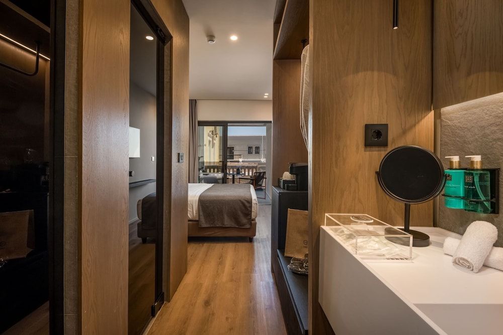 Evanik Chic Hotel Standard Double Room 8