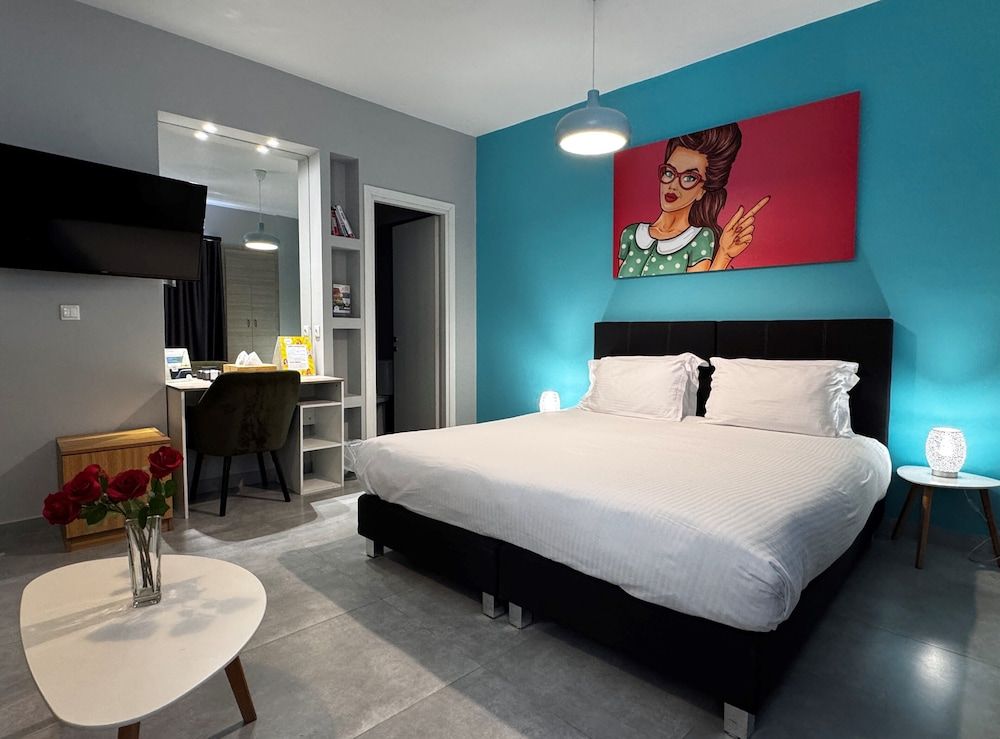 Connect Studios & Apartments Standard Double Room, Park View 5