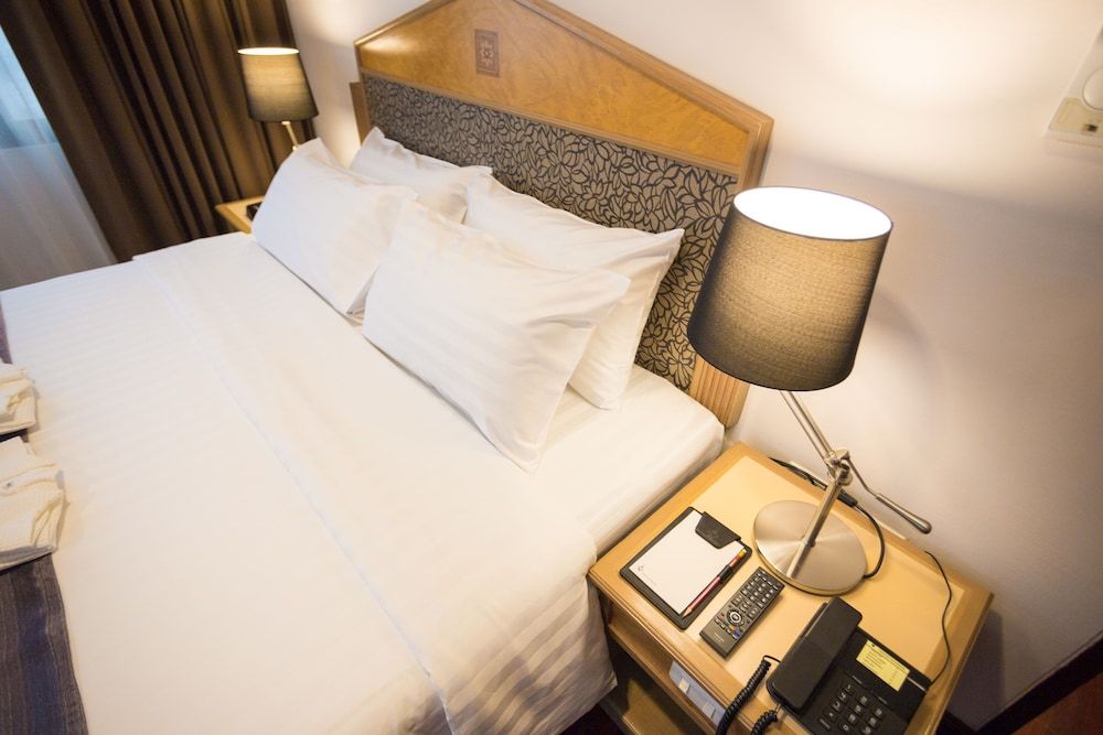 undefined Grand Tower Inn Rama VI Hotel 10