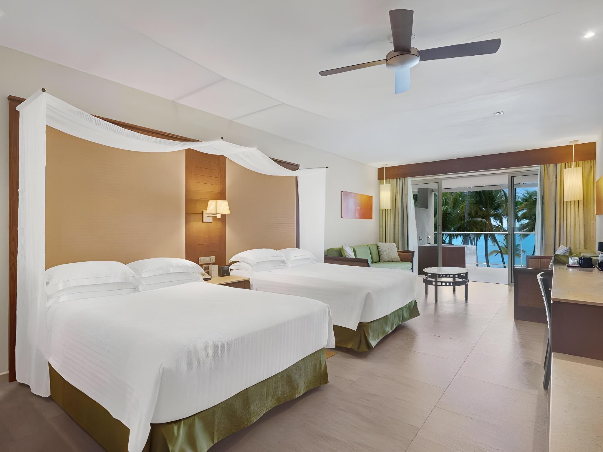 Junior Suite Sea Front Premium Level