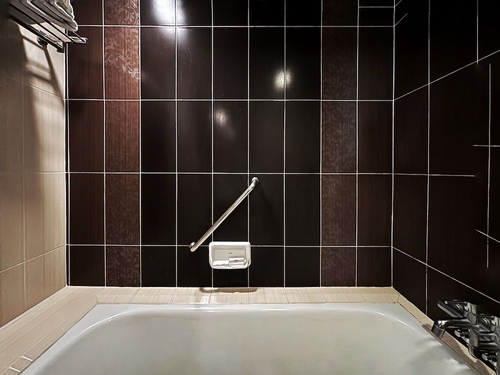 The Empress Hotel Chiang Mai Deluxe Room 12