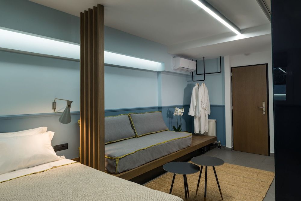 Sir Athens Sir Comfort Suite 19