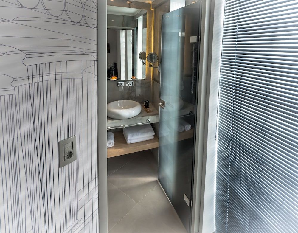 LAVRIS City Suites Standard Suite, 1 Queen Bed (Knossos) 5