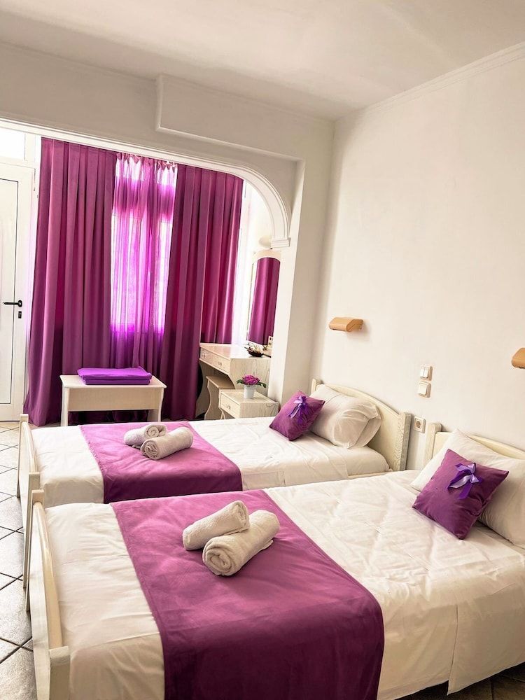Economy Studio, 1 Bedroom, Kitchenette