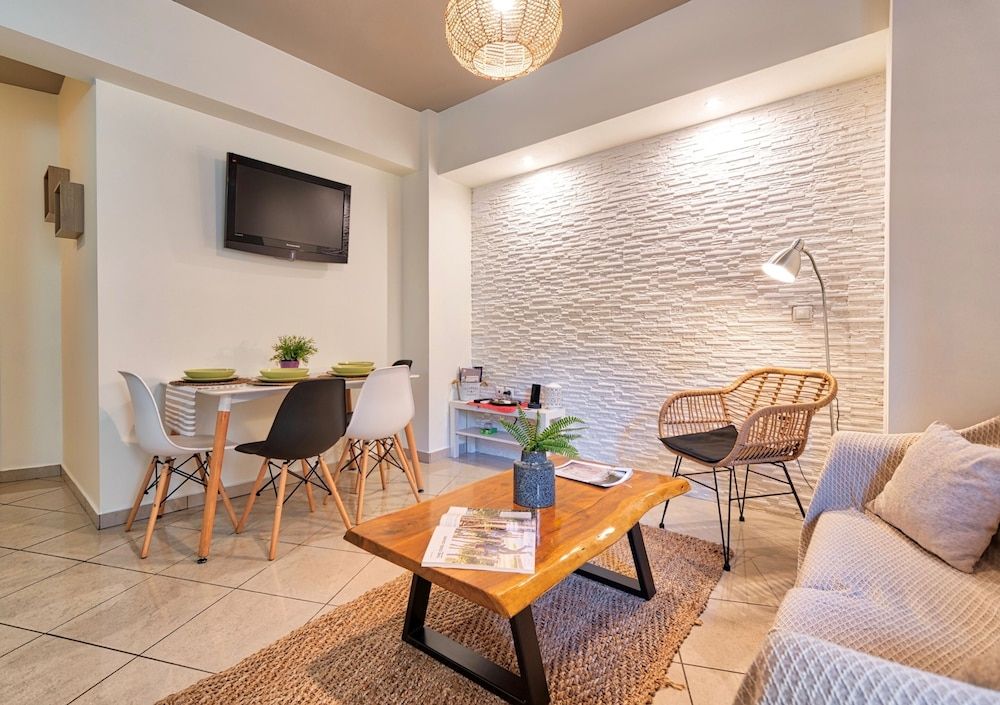 IQ Athens Way Apartments IQ Residences - AthensWay Apt.2 10