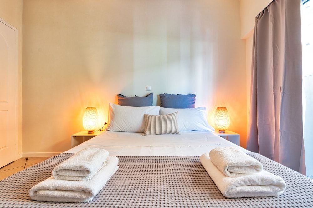 undefined IQ Athens Way Apartments 4