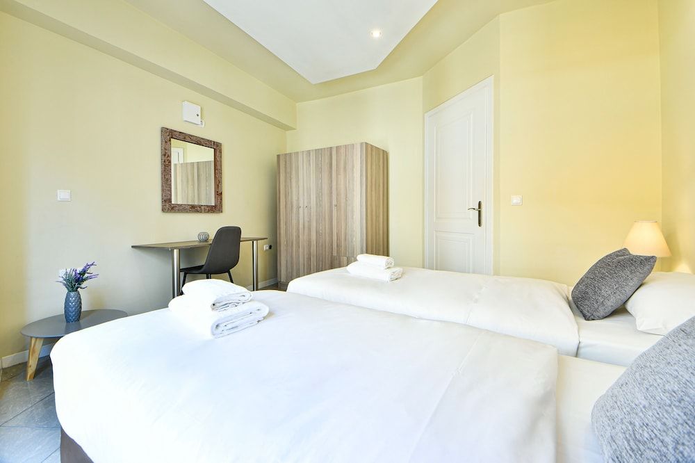 IQ Athens Way Apartments IQ Residences - AthensWay Apt.3 4