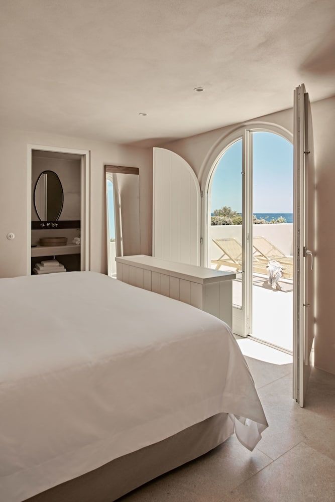 Suite (Storia)