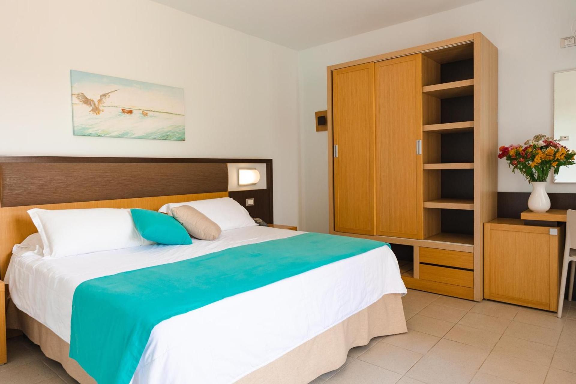 Comfort Sextuple Room