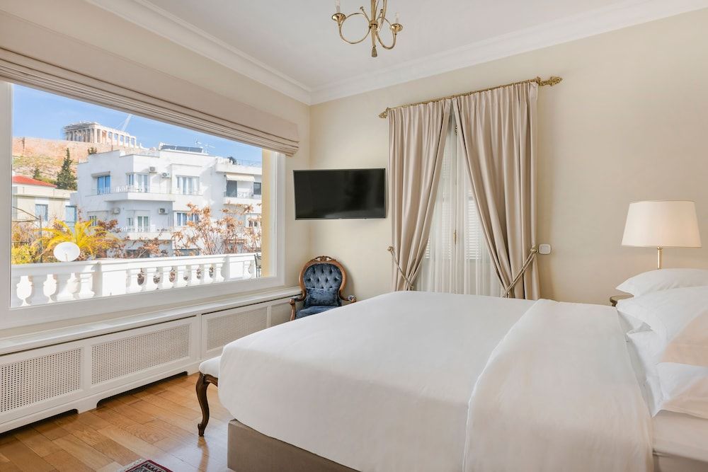 undefined Noble Suites 4