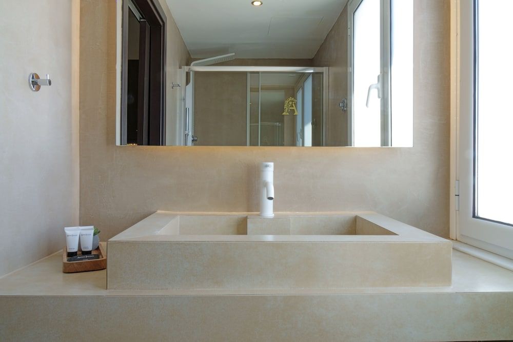 The Athens Version Luxury Suites Superior Suite (Temple View) 18