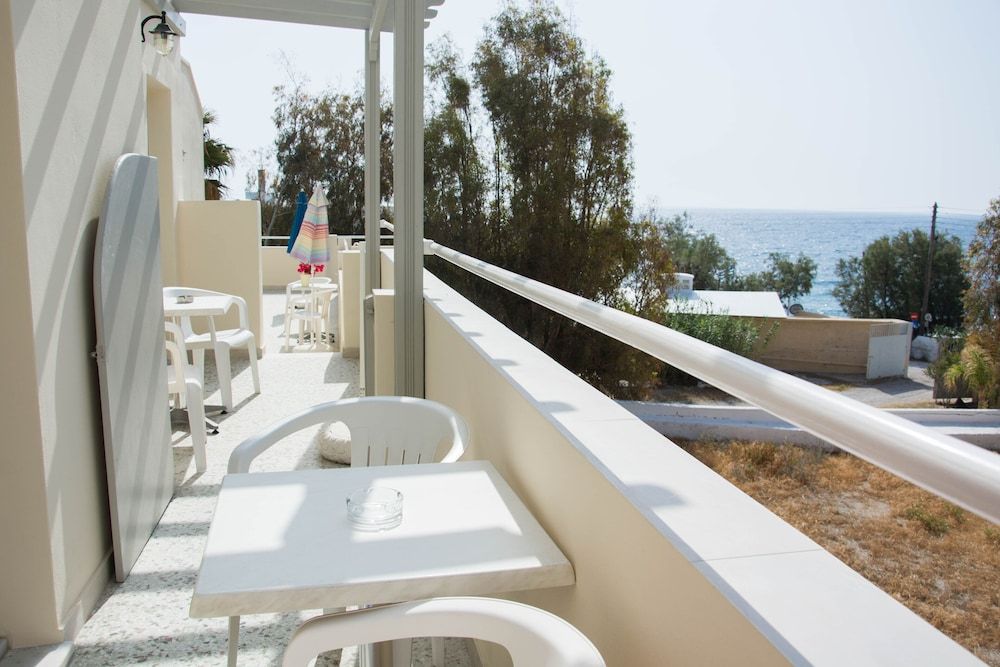 Sail Inn Studio (2 Adults) 13