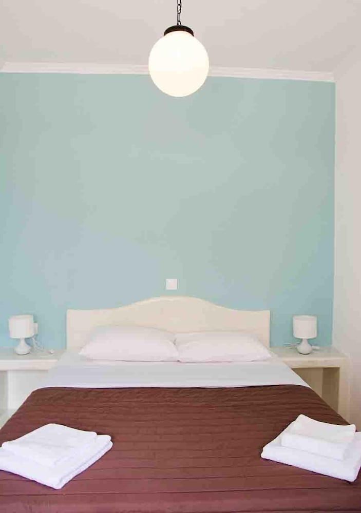 Sail Inn Studio (2 Adults) 4