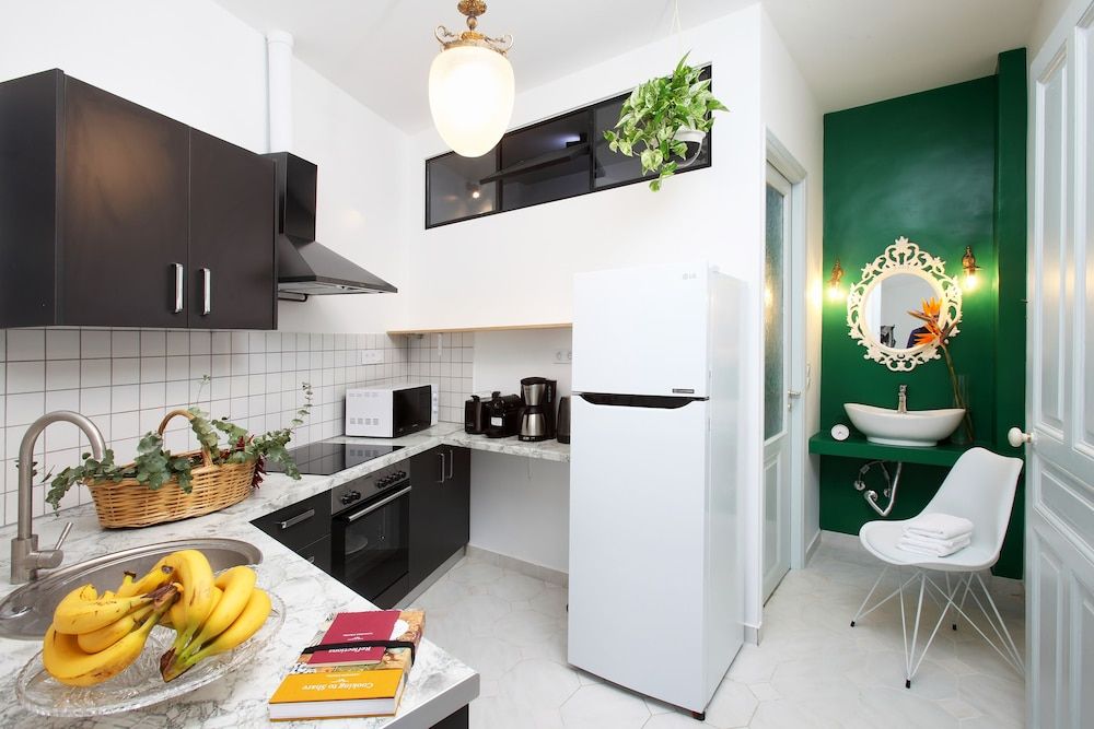 Live in Athens, Thiseio Historic House Superior Apartment (Since 1892, #12 #13 #14) 11