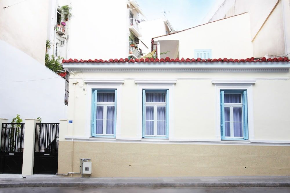 undefined Live in Athens, Thiseio Historic House 3