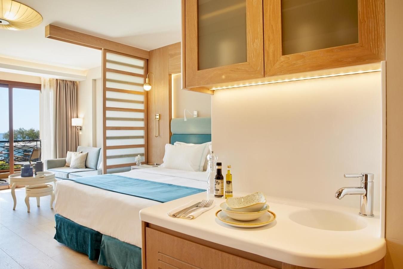 Junior Suite with Garden View