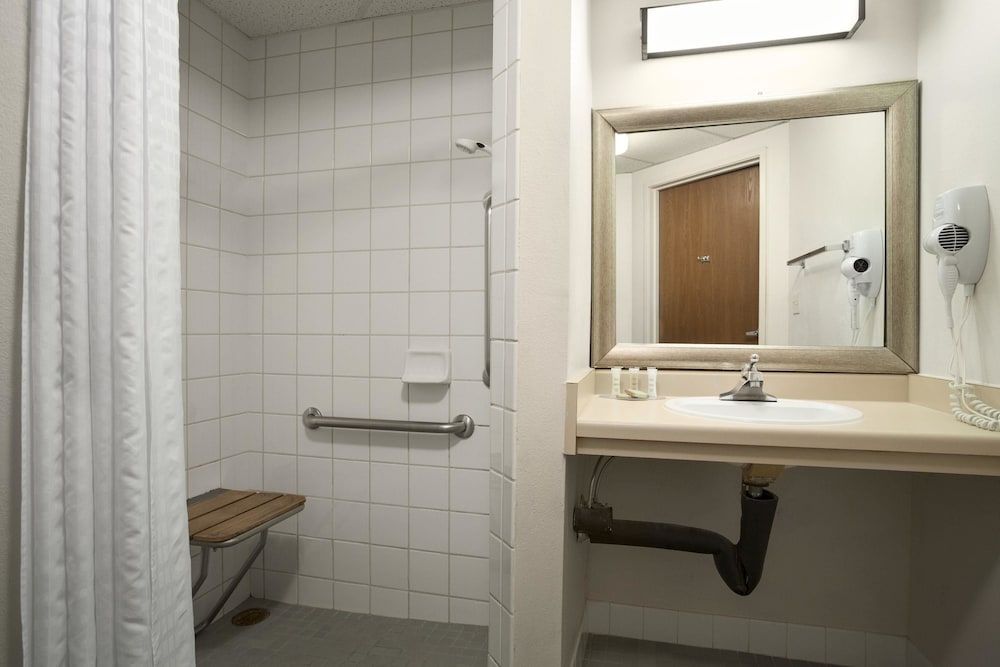 Studio Suite, 1 Queen Bed, Non Smoking