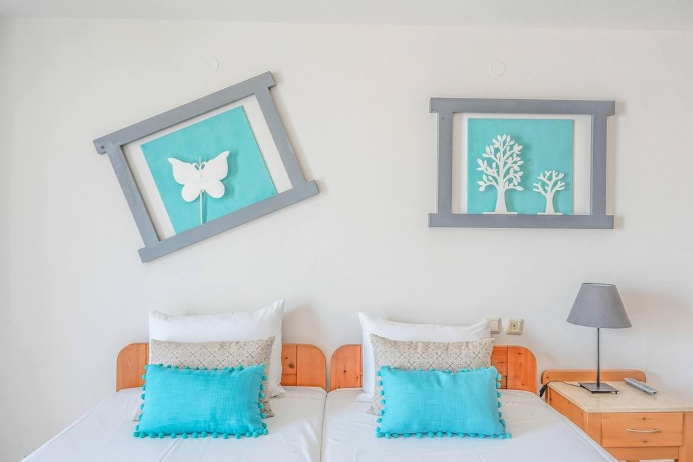 Superior Triple Maisonette