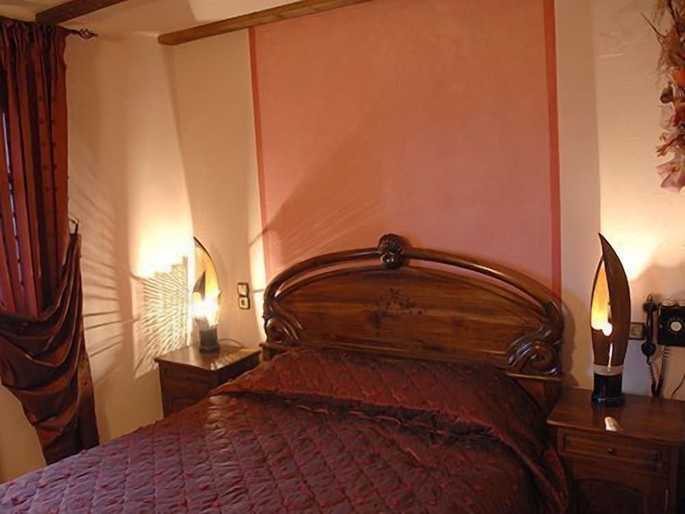 Archontiko Mesohori Deluxe Apartment, 1 Queen Bed with Sofa bed 11