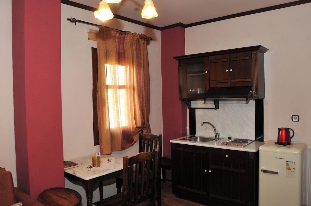 Archontiko Mesohori Deluxe Apartment, 1 Queen Bed with Sofa bed 14