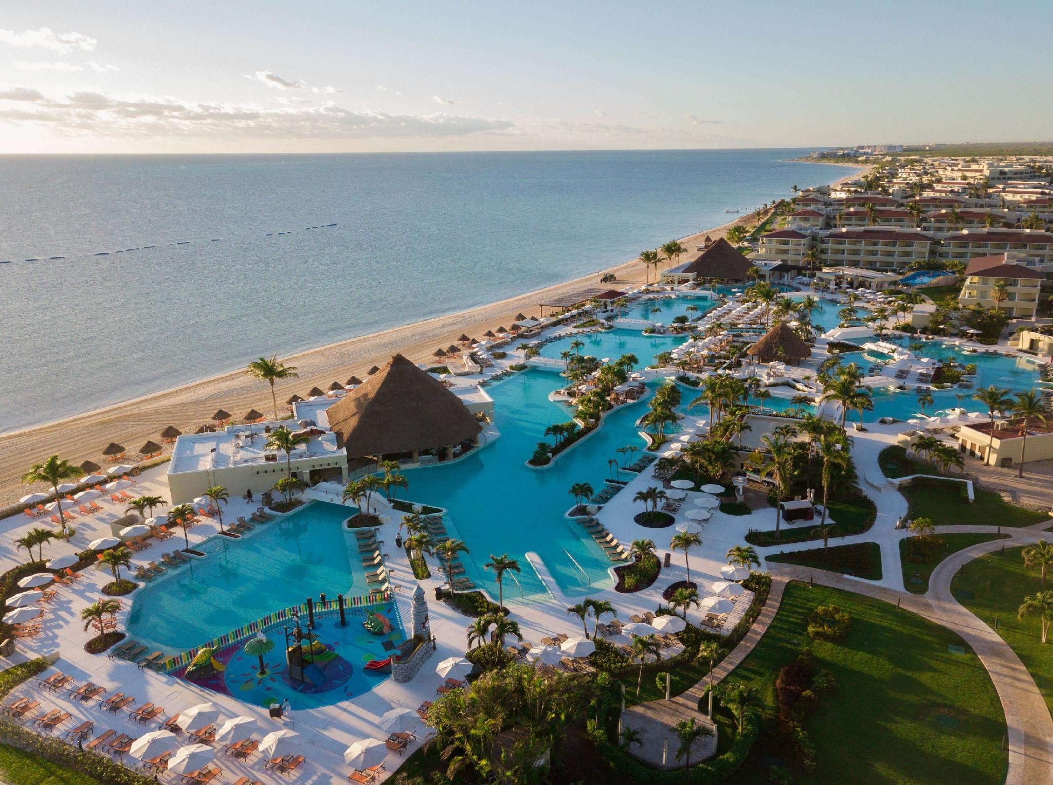 Superior Junior Suite Golf Course View with Golf Cart Included - Kids and Teens Free