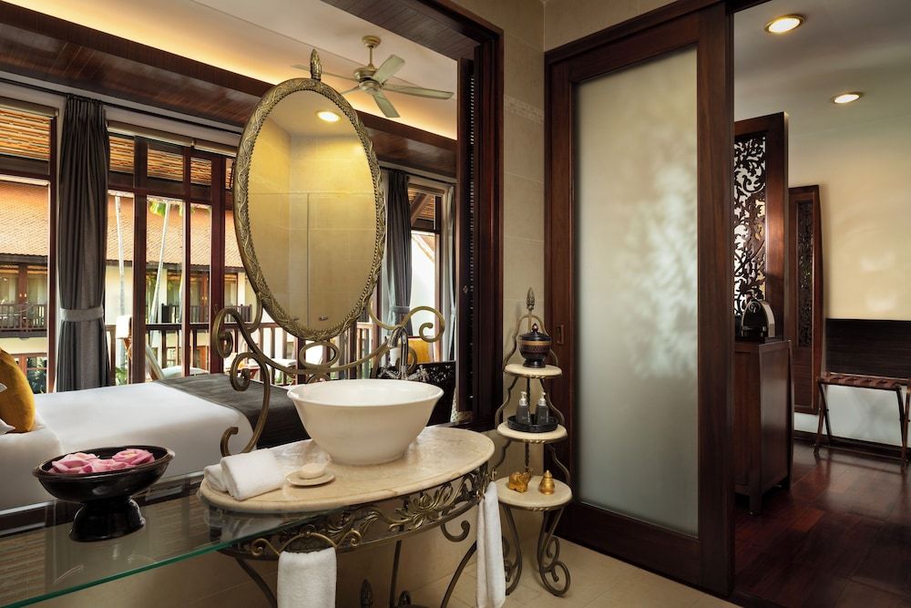 Anantara Angkor Resort Suite 12