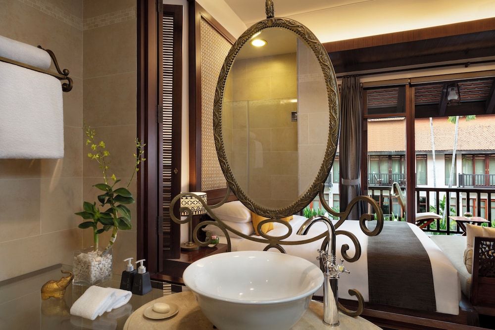 Anantara Angkor Resort Suite 11