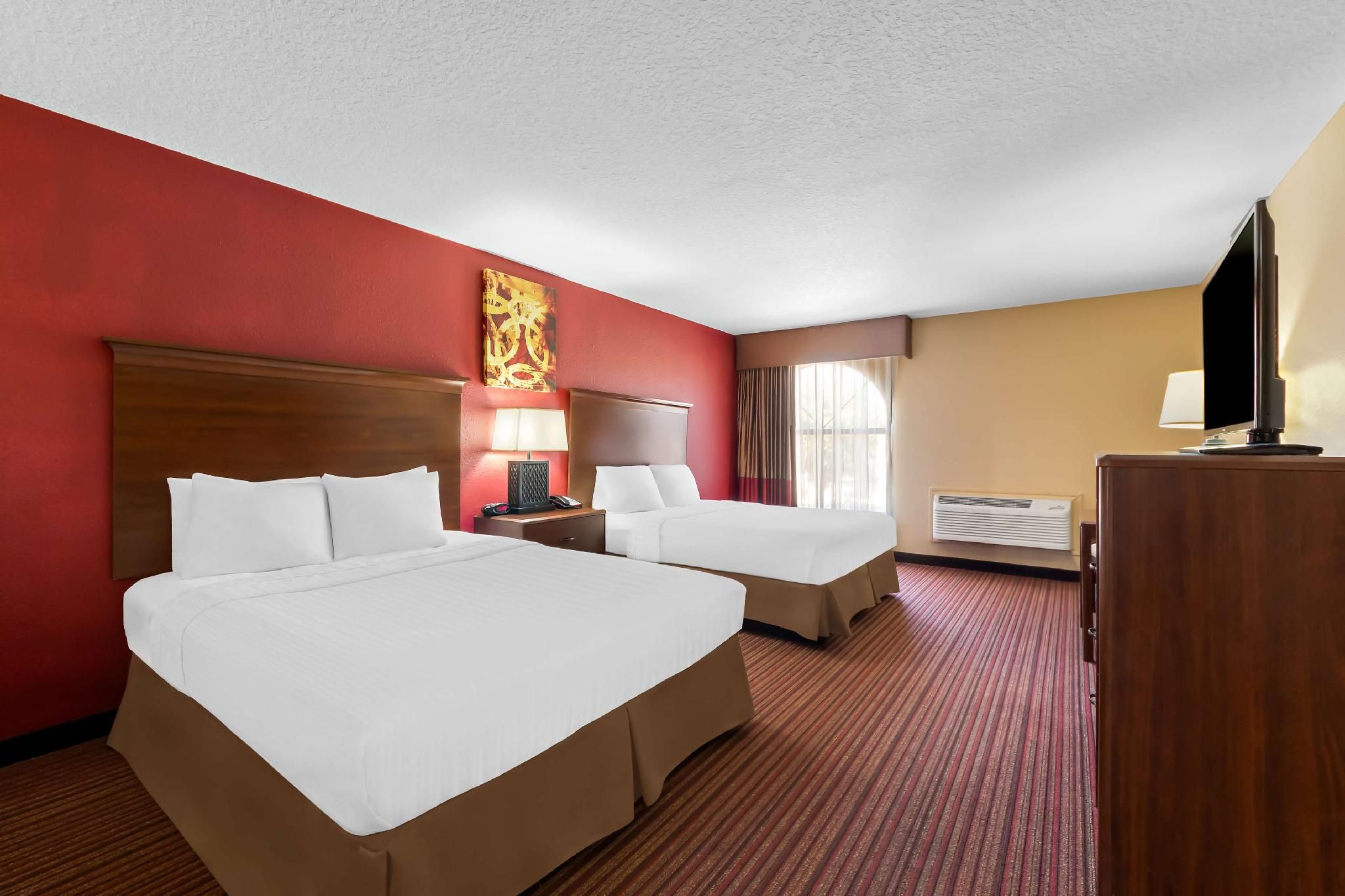 2 queen beds, nonsmoking