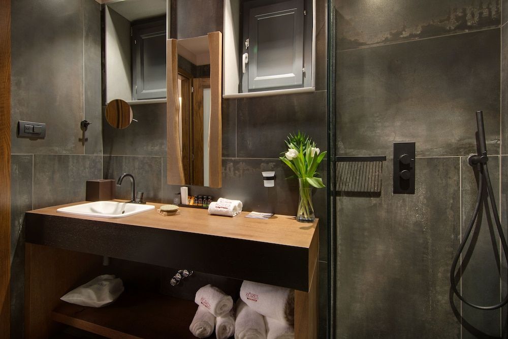 Kores Boutique Hotel & Spa Deluxe Family Suite 5