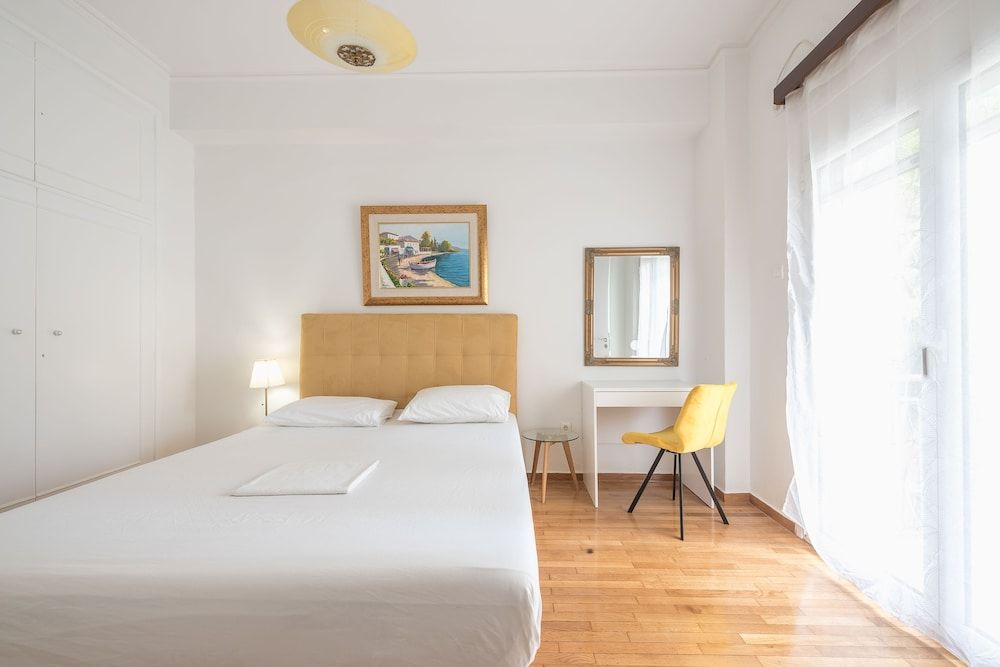 undefined Victoria Secret Apartments 3