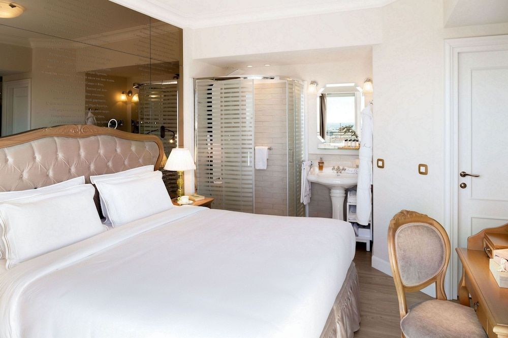 Legacy Gastro Suites V Suite Sea View 4