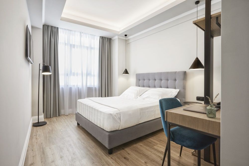 undefined The Artist Athens 2