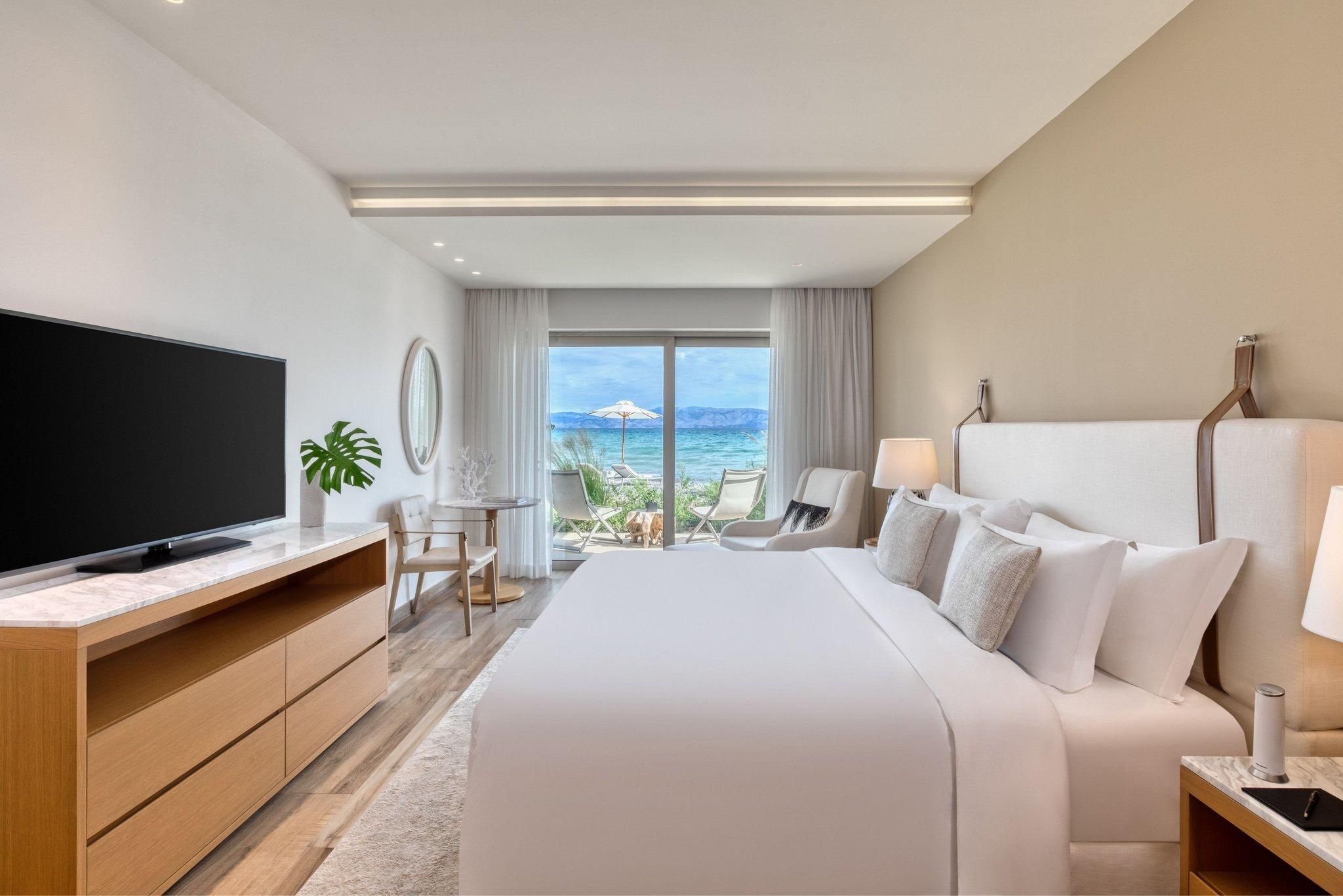 Emerald Suite Beachfront, 1 Bedroom Suite, 1 King, Alternate: sofa bed