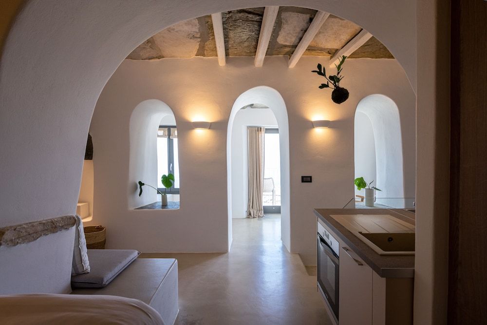 Living Theros Luxury Suites Two Bedroom Private Veranda Suite 6