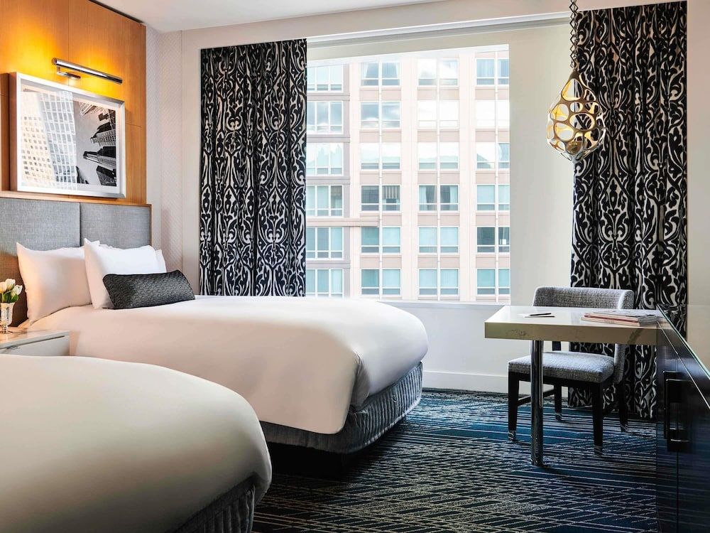 undefined Sofitel Chicago Magnificent Mile 10